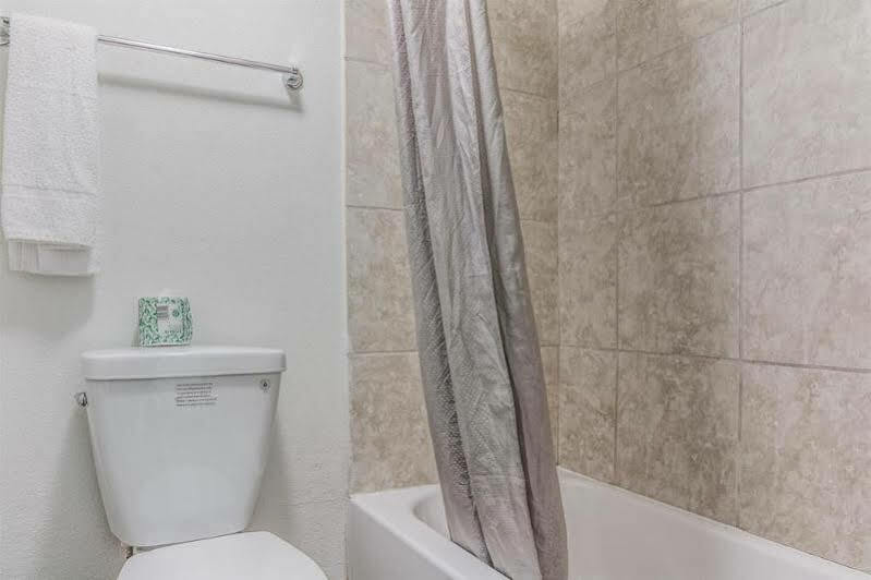 Oyo Hotel Texarkana North Heights Ar Hwy I-30 Exterior foto