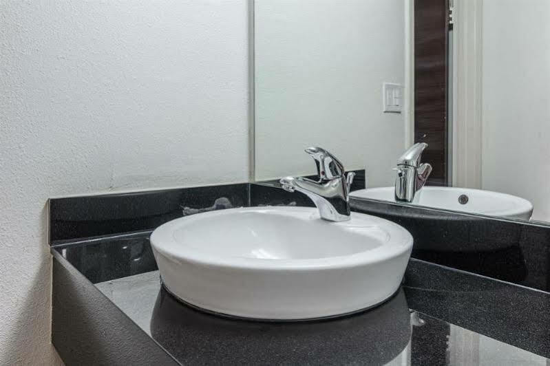 Oyo Hotel Texarkana North Heights Ar Hwy I-30 Exterior foto